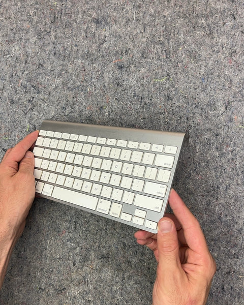 Yet Another Apple Magic Keyboard 1, Battery Powered