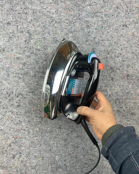 Black+Decker Classic Steam Iron, F67E