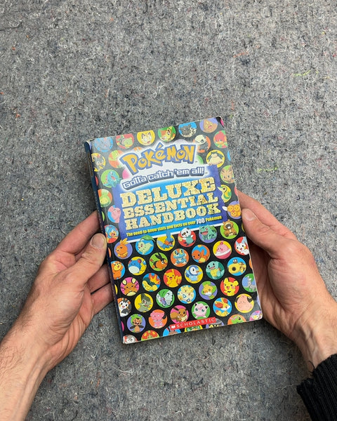 Pokemon Deluxe Essential Handbook