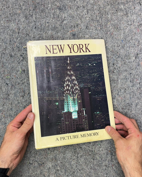 New York A Picture Memory Book