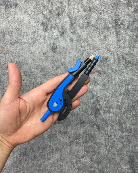 Blue and Black Drawing Compass (cm, in)