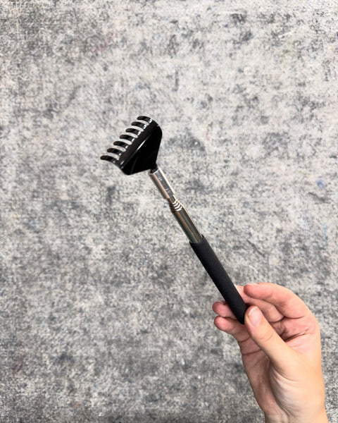 Telescopic Back Scratcher with Storage Pouch