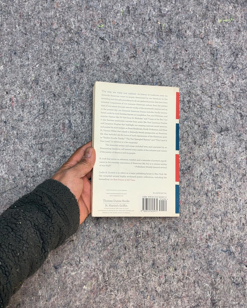 100 Essential American Poems by Leslie M. Pockell