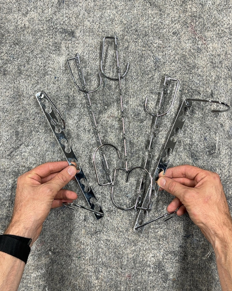 5 Metal Magic Space-saving Clothes Hangers