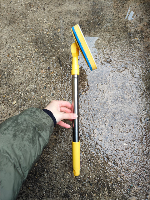 Handy Windshield Cleaner