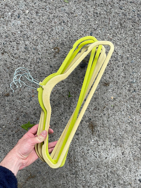 5 Felt Hangers