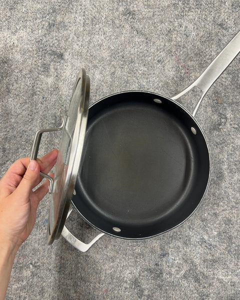 Calphalon Non-Stick Skillet with Lid, 10 in