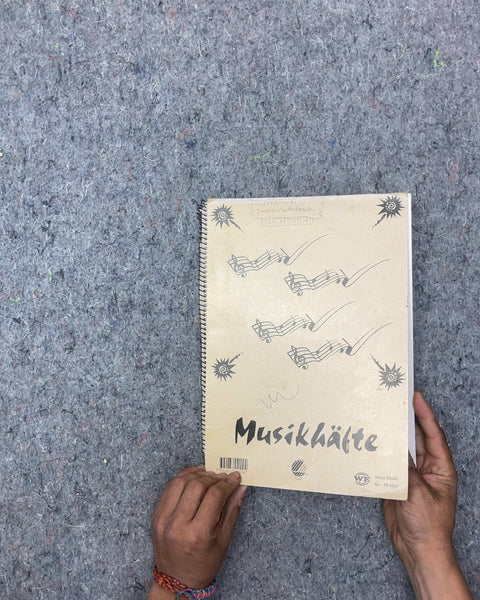 Musikhefte Blank-ish Music Notebook
