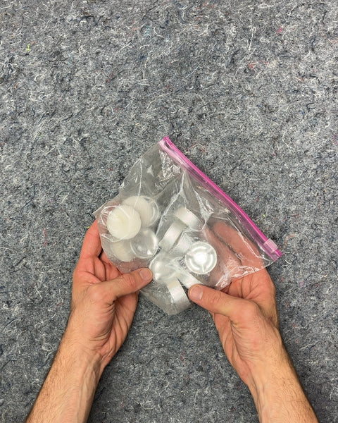Coupla White Tea Light Candles in Bag