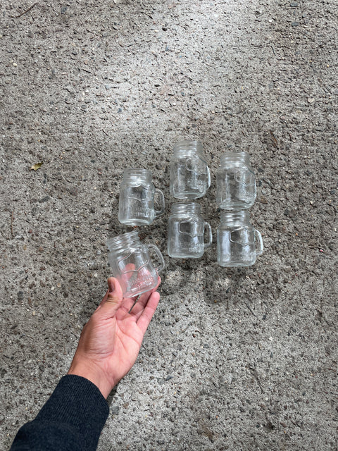 6 Mini Mugs