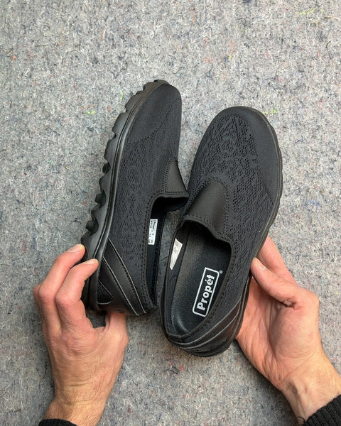 Propet TravelActiv Slip-on Sneakers, Size US 8W or EU 38.5
