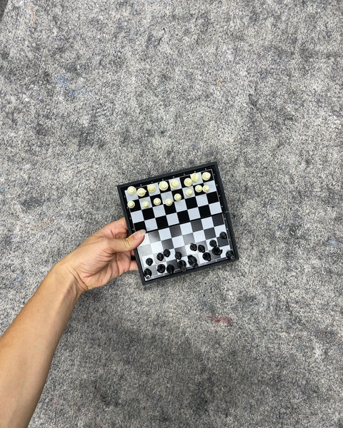 Mini Magnetic Folding Travel Chess Set