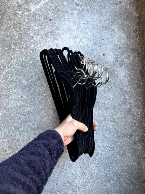 15+ Velvet Hangers Set