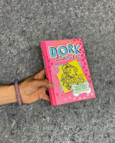 Dork Diaries: Tales from a Not-So-Perfect Pet Sitter by Rachel Renee Russell