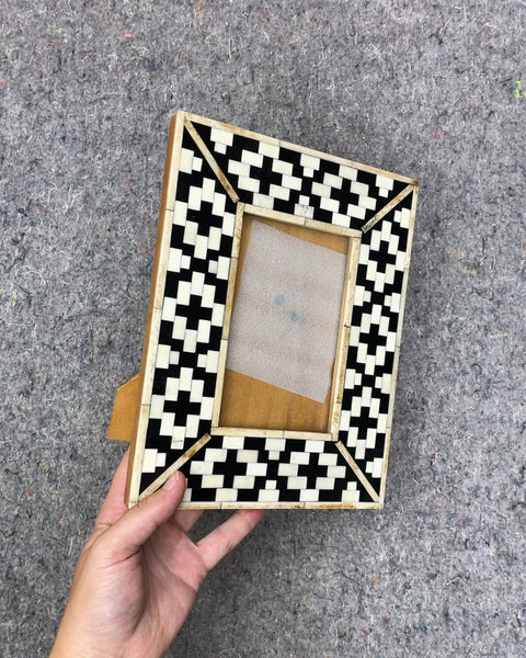 Black and White Patterned Photo Frame