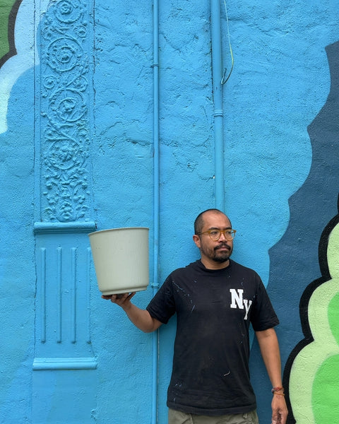 Big Plastic Planter Pot, W10"