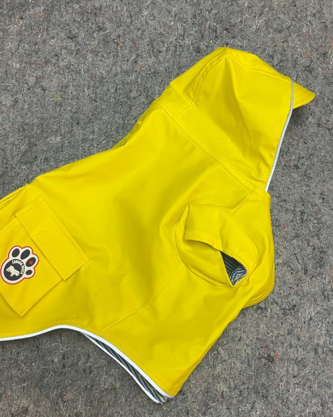 Canada Pooch Dog Raincoat, Size 14