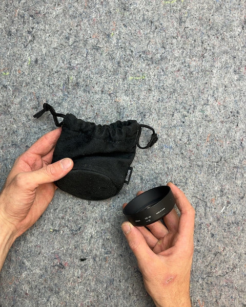 Nikon HB-46 bayonet Lens Hood with Pouch