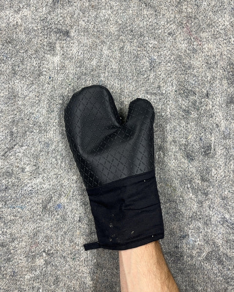 Miesfelles Black Oven Mitt