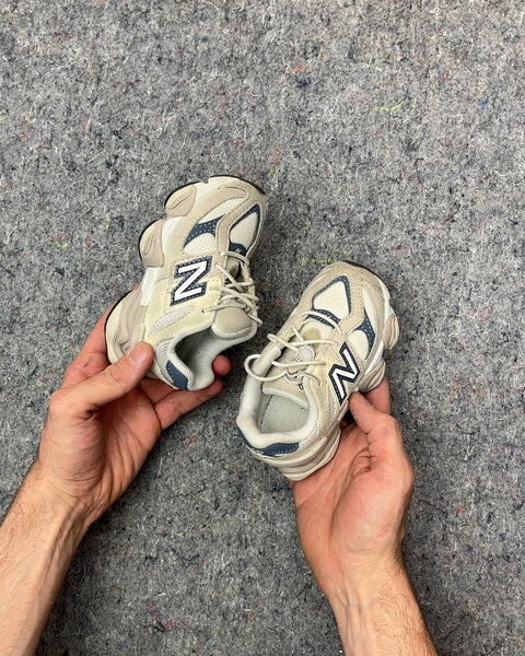 New Balance 990 Sneakers, Size US Kids 7 or EU 23.5