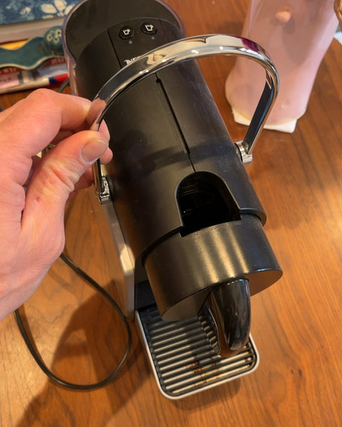 De'Longhi Nespresso Pixie EN127 Coffee Machine