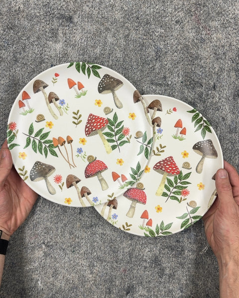 Hobby Lobby Mushroom Salad Bamboo Plates, 10"