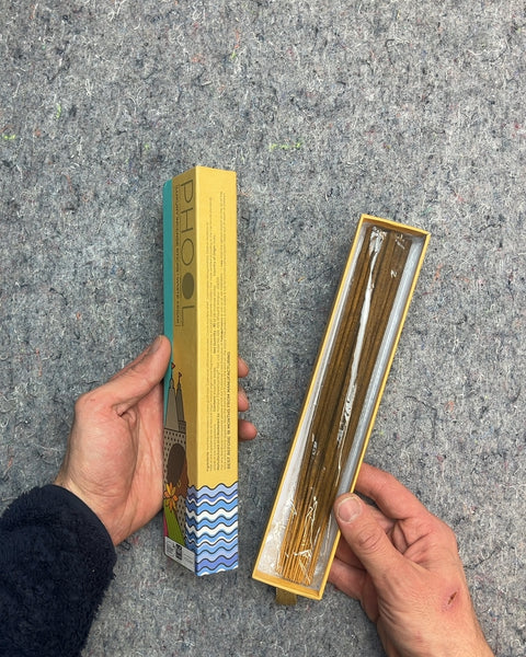 Phool Luxury Incense Sticks, White Cedar