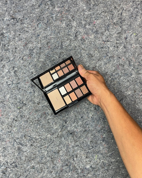Doucce Freematic Eyeshadow Palette, Unused
