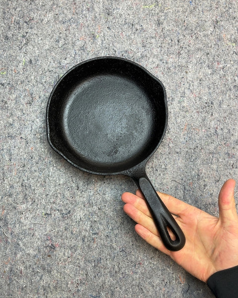 Wagner's 1891 Original 8-inch Cast Iron Skillet