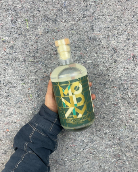 Monday Zero Alcohol Bottle