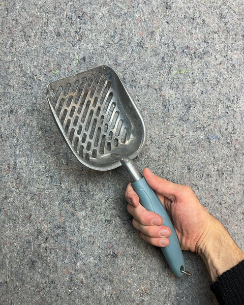 Metal Pet Litter Scoop with Blue Handle