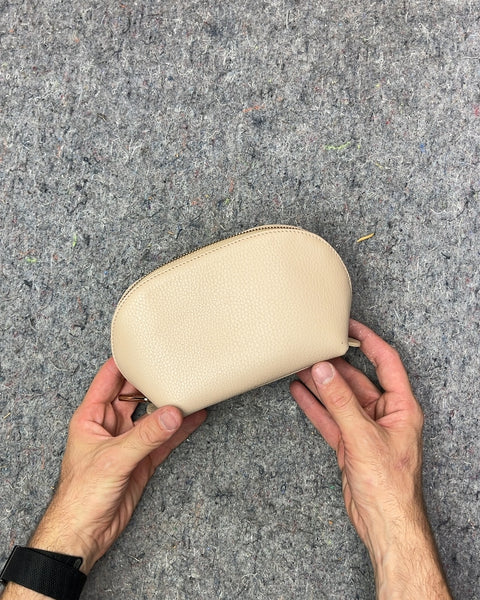 Cuyana Leather Cosmetic Bag Made In Argentina