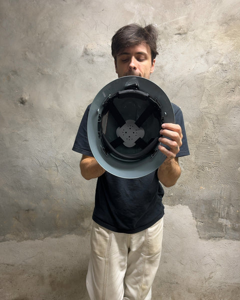 Pyramex Full Brim Hard Hat in Gray