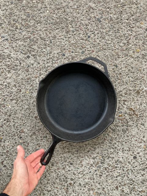 Lodge Cast Iron Pan, Size 9