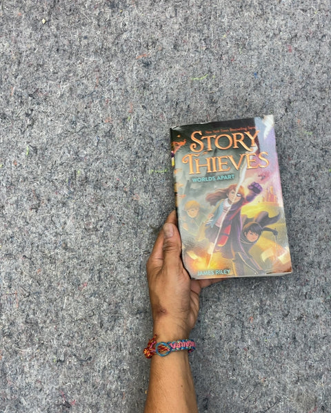 Story Thieves Worlds Apart by James Riley