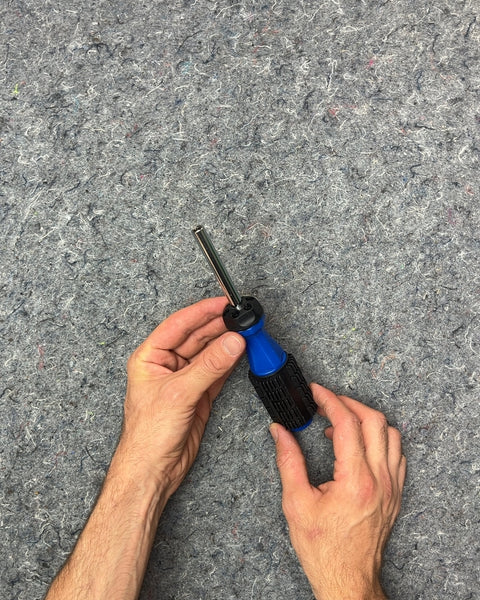 Blue and Black Screwdriver, Needs Bits
