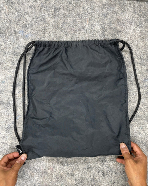 Nike Drawstring Gym Sackpack in Black