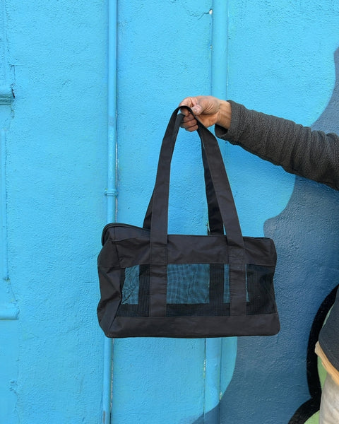 Black Pet Carrier Bag with Mesh Sides For A Cat Or Tiny Dog