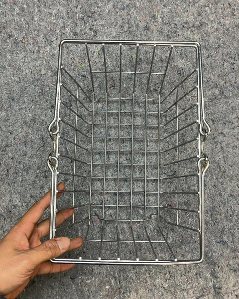 Metal Wire Basket with Handle, 12x9x6"