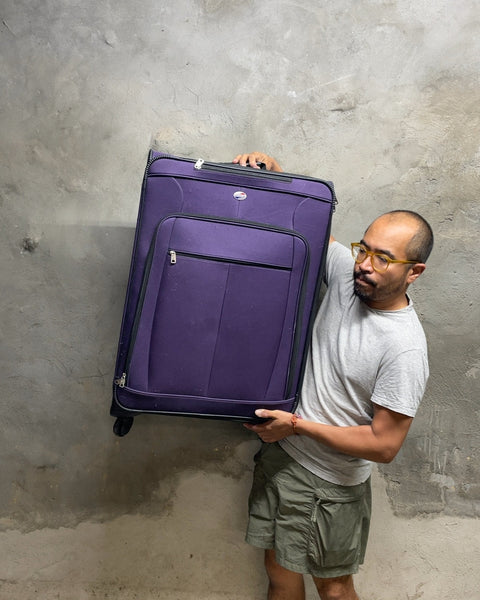 American Tourister Large Rolling Suitcase, 28x20x10"