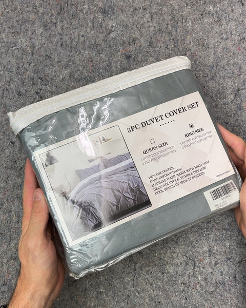 Brand New 3PC Duvet Cover Set, King Size