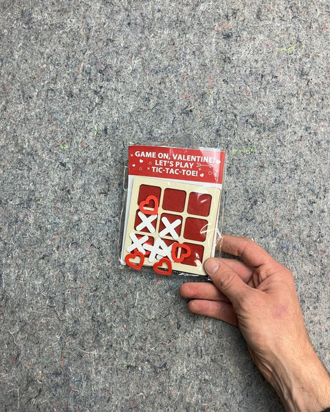 Valentine's Day Tic-Tac-Toe Game