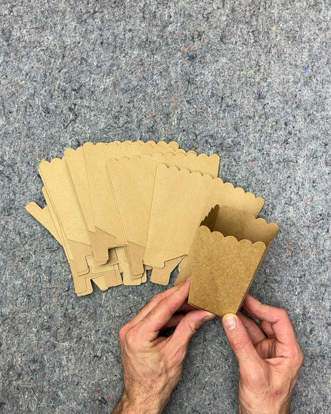 Kraft Paper Scalloped Edge Treat Boxes