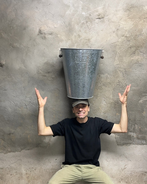 Cool Galvanized Metal Bucket with Wooden Handles, 40L