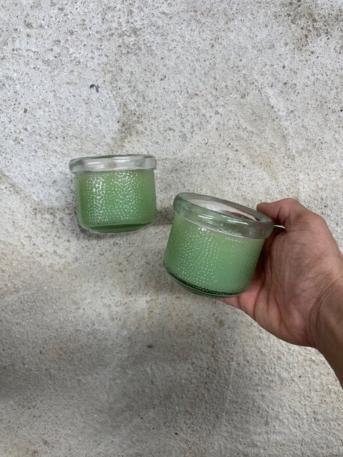 2 Green Candles
