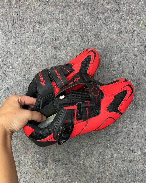Keesoo Red and Black Clip Cycling Shoes, Sz EU 40