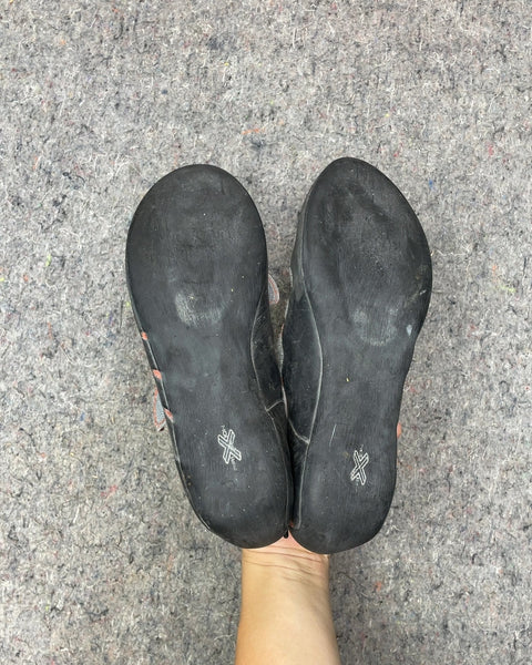La Sportiva Climbing Shoes, Sz EU 39