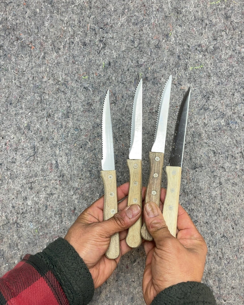 Four Serrated Steak Knives