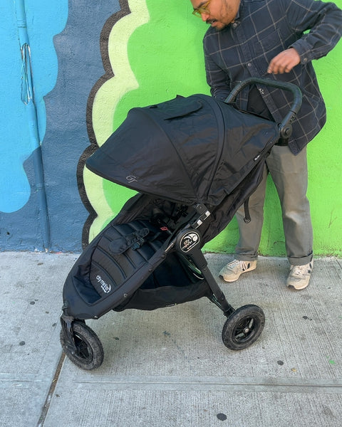 Baby Jogger City Mini GT All-terrain Stroller In Excellent Condition