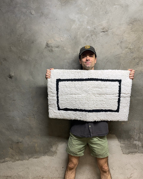 White and Black Border Bath Mat, 21x30"